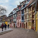 Au Vieux Porche Apartment